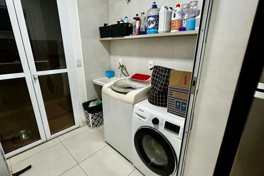 Área de serviço de casa à venda com 3 quartos, 121m² em Aglomeração Urbana de Jundiaí, Jundiaí