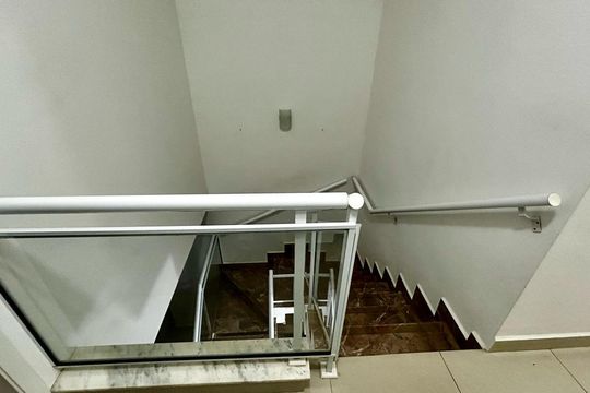 Escadas de casa à venda com 3 quartos, 121m² em Aglomeração Urbana de Jundiaí, Jundiaí