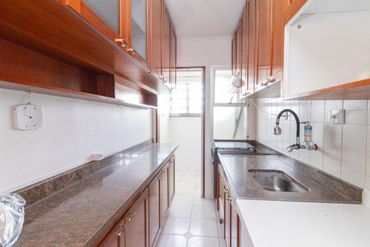 Cozinha de apartamento à venda com 3 quartos, 68m² em Vila Santana, São Paulo