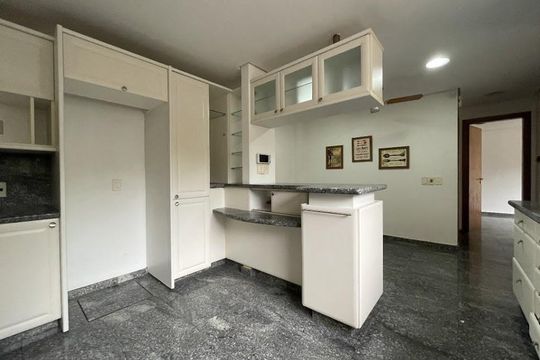 Casa à venda com 6 quartos, 486m² em Partenon, Porto Alegre
