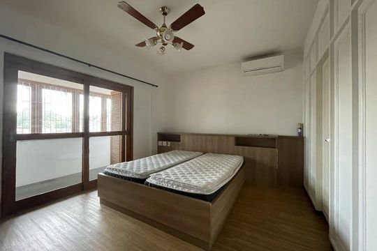 Casa à venda com 6 quartos, 486m² em Partenon, Porto Alegre