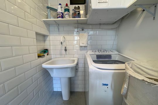 Área de Serviço de casa à venda com 3 quartos, 308m² em Cidade São Francisco, São Paulo