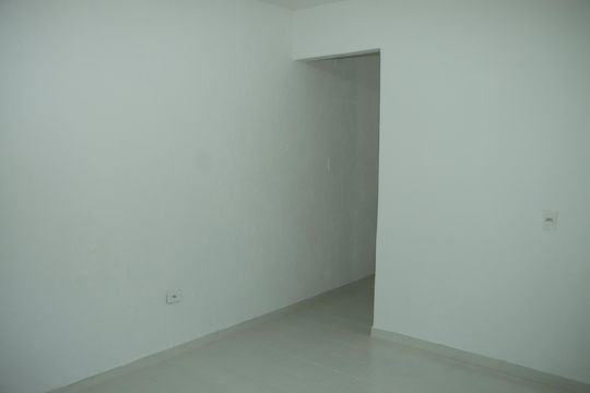 Casa para alugar com 1 quarto, 40m² em Jardim Irapiranga, Embu das Artes