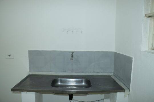 Casa para alugar com 1 quarto, 40m² em Jardim Irapiranga, Embu das Artes