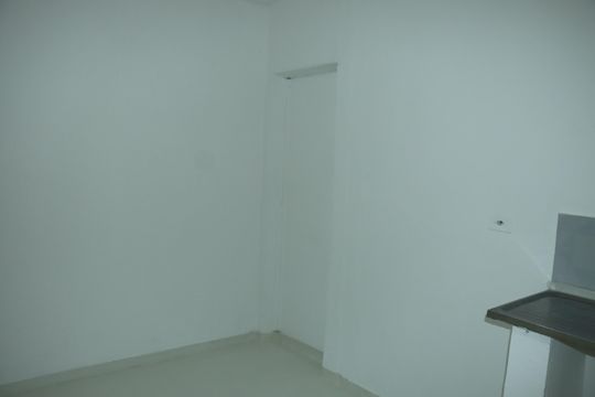 Casa para alugar com 1 quarto, 40m² em Jardim Irapiranga, Embu das Artes