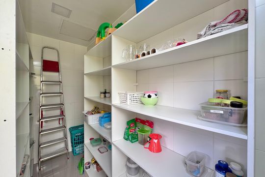 Cozinha - Despensa de apartamento à venda com 4 quartos, 367m² em Vargem Grande, Rio de Janeiro