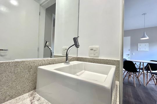 Banheiro de apartamento para alugar com 1 quarto, 39m² em Vila Paulista, São Paulo