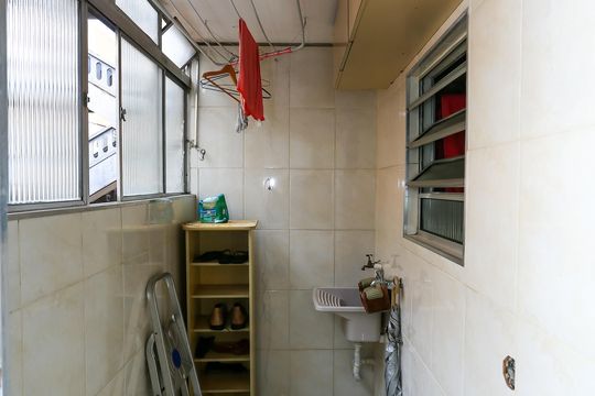 Área de Serviço de apartamento à venda com 2 quartos, 57m² em Parque Pinheiros, Taboão da Serra
