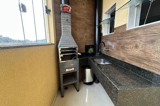 Varanda de casa à venda com 2 quartos, 210m² em São Pedro, Santana de Parnaíba