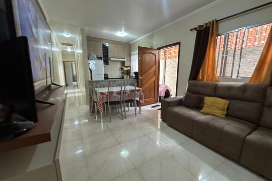 Sala de casa à venda com 2 quartos, 210m² em São Pedro, Santana de Parnaíba