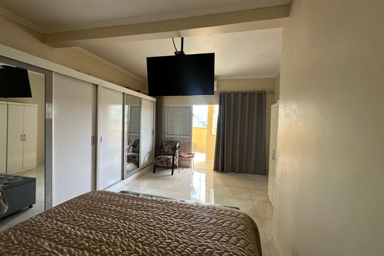 Suíte de casa à venda com 2 quartos, 210m² em São Pedro, Santana de Parnaíba