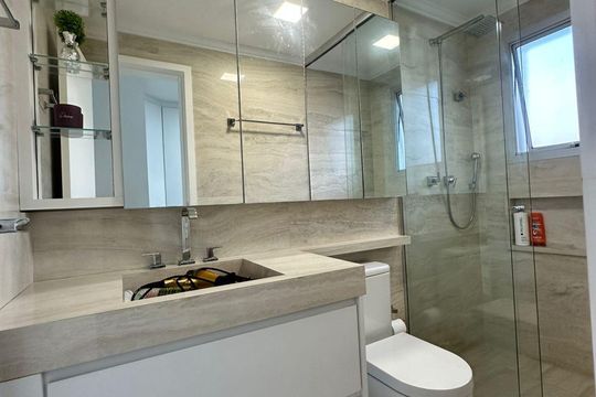 Banheiro de apartamento à venda com 3 quartos, 169m² em Brooklin, São Paulo