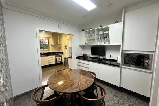 Cozinha de apartamento à venda com 3 quartos, 169m² em Brooklin, São Paulo