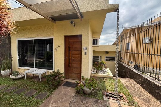 Casa para alugar com 4 quartos, 420m² em Rondônia, Novo Hamburgo