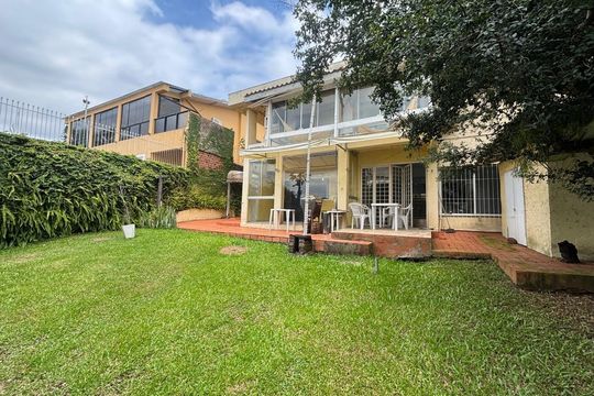 Casa para alugar com 4 quartos, 420m² em Rondônia, Novo Hamburgo