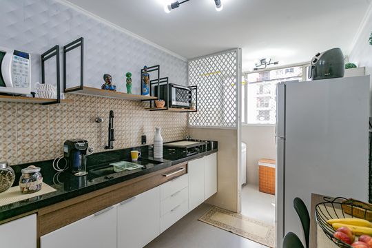 Cozinha de apartamento à venda com 2 quartos, 60m² em Parque Bristol, São Paulo