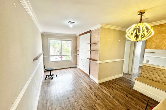 Sala de apartamento à venda com 2 quartos, 57m² em Vila Nova Cachoeirinha, São Paulo