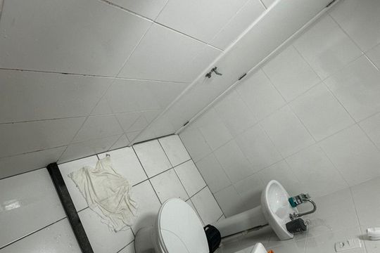 Banheiro de apartamento para alugar com 2 quartos, 44m² em Bonsucesso, Guarulhos