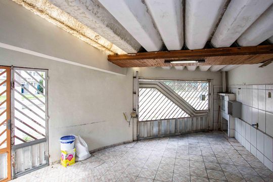 Garagem de casa à venda com 2 quartos, 105m² em Conceição, Diadema