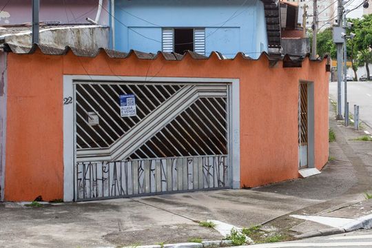 Fachada de casa à venda com 2 quartos, 105m² em Conceição, Diadema