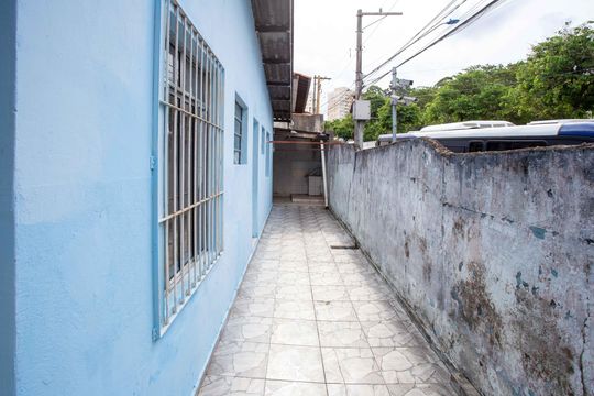 Quintal de casa à venda com 2 quartos, 105m² em Conceição, Diadema