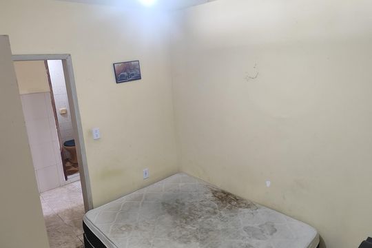 Quarto de kitnet/studio para alugar com 1 quarto, 40m² em Curicica, Rio de Janeiro