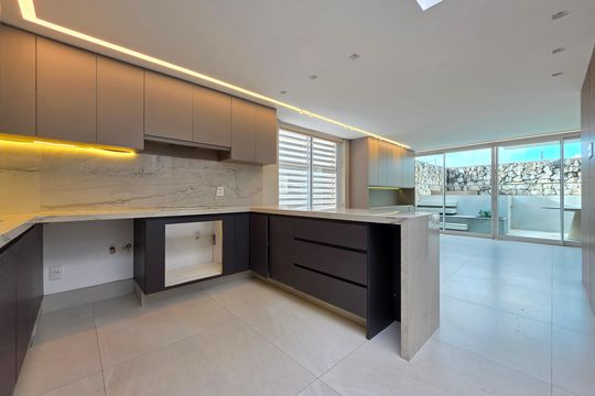 Cozinha  de apartamento à venda com 4 quartos, 203m² em Funcionários, Belo Horizonte