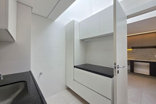 Área de Serviço  de apartamento à venda com 4 quartos, 203m² em Funcionários, Belo Horizonte