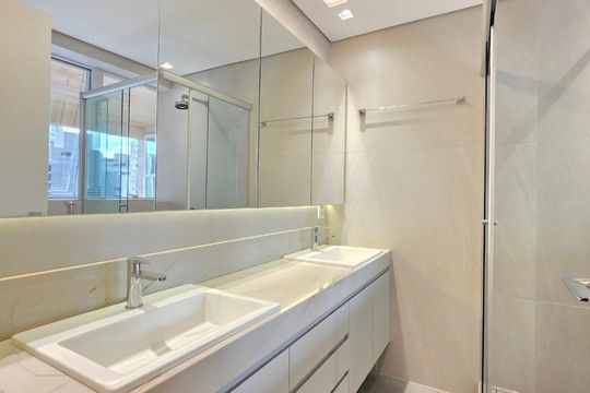 Banheiro da Suíte 2 de apartamento à venda com 4 quartos, 203m² em Funcionários, Belo Horizonte