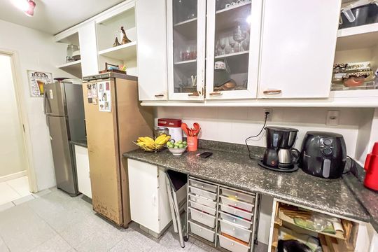Cozinha de apartamento à venda com 2 quartos, 84m² em Flamengo, Rio de Janeiro