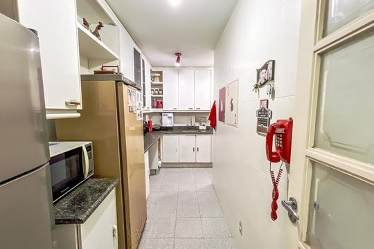 Cozinha de apartamento à venda com 2 quartos, 84m² em Flamengo, Rio de Janeiro