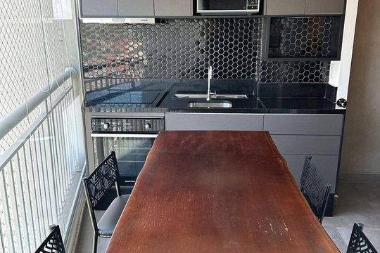 Varanda de kitnet/studio à venda com 1 quarto, 34m² em Pinheiros, São Paulo