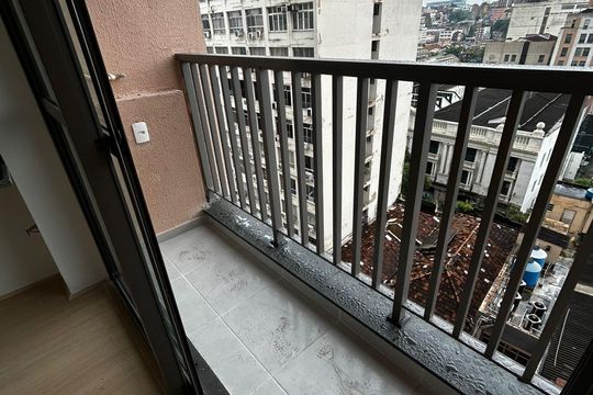 Varanda de kitnet/studio à venda com 1 quarto, 25m² em Centro, Rio de Janeiro