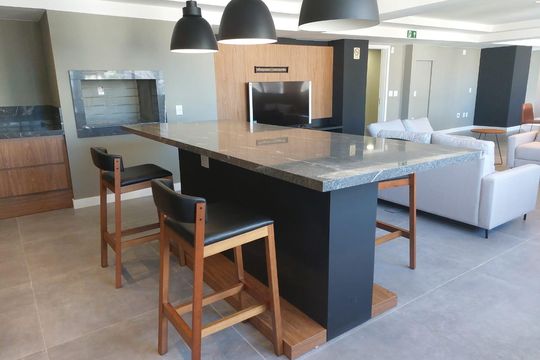 Área externa de apartamento à venda com 1 quarto, 50m² em Auxiliadora, Porto Alegre