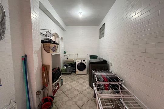 Área de Serviço de casa à venda com 3 quartos, 180m² em Jardim das Vertentes, São Paulo