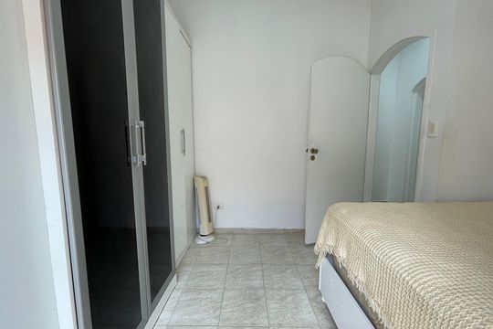 Quarto 2 de casa à venda com 3 quartos, 180m² em Jardim das Vertentes, São Paulo