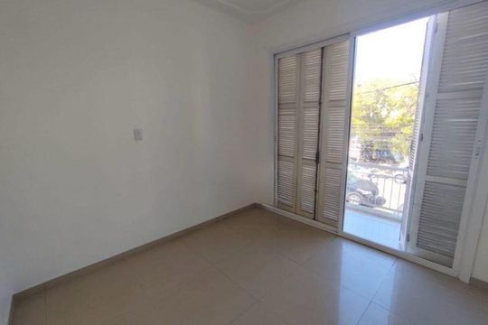 Quarto de apartamento à venda com 1 quarto, 53m² em Rio Branco, Porto Alegre