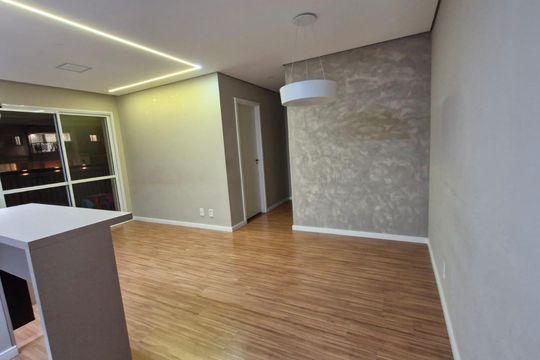 Apartamento para alugar com 2 quartos, 68m² em Jardim Flor da Montanha, Guarulhos