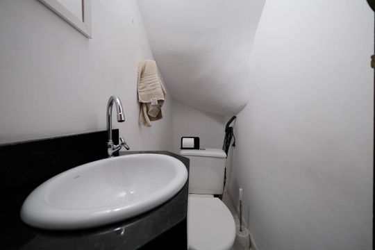 Lavabo de casa à venda com 2 quartos, 100m² em Vila Uniao (zona Leste), São Paulo