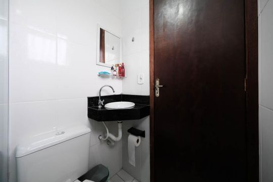 Suíte 2 de casa à venda com 2 quartos, 100m² em Vila Uniao (zona Leste), São Paulo