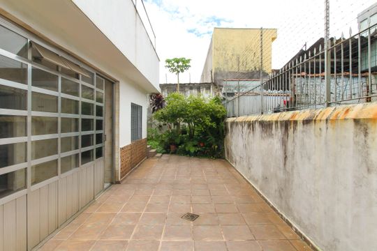 Área externa de casa para alugar com 3 quartos, 239m² em Cidade São Mateus, São Paulo