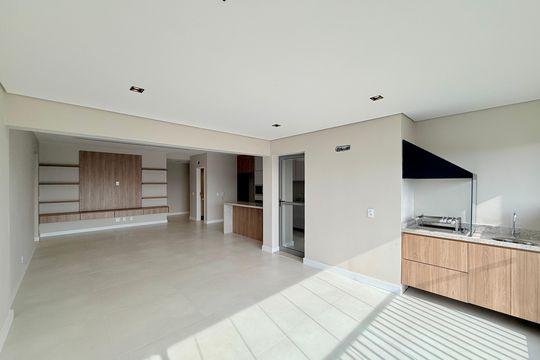 Sacada Integrada de apartamento à venda com 3 quartos, 125m² em Santo Amaro, São Paulo