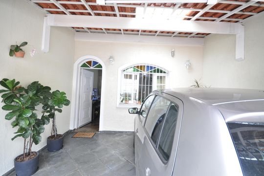 Garagem de casa à venda com 3 quartos, 145m² em Tucuruvi, São Paulo
