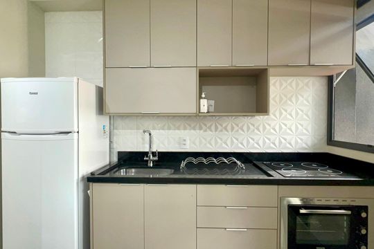 Cozinha de kitnet/studio à venda com 1 quarto, 38m² em Pinheiros, São Paulo