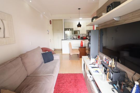 Sala de apartamento à venda com 2 quartos, 57m² em Umuarama, Osasco