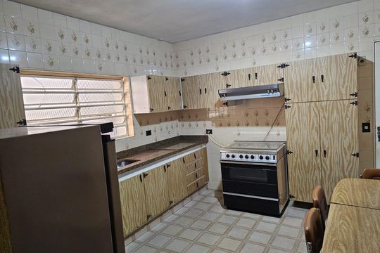 Cozinha de casa à venda com 5 quartos, 304m² em Jardim Miriam, São Paulo