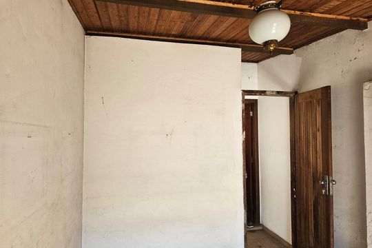 Quarto de casa à venda com 5 quartos, 304m² em Jardim Miriam, São Paulo