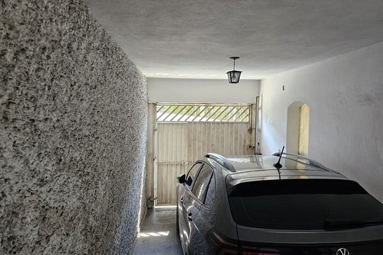 Área externa de casa à venda com 5 quartos, 304m² em Jardim Miriam, São Paulo