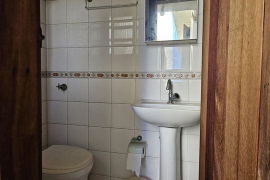 Banheiro de casa à venda com 5 quartos, 304m² em Jardim Miriam, São Paulo