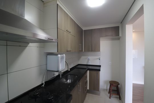 Cozinha de apartamento à venda com 2 quartos, 62m² em Parque Sao Vicente, Santo André